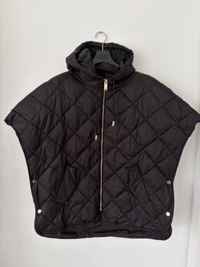 River Island Black Quilted Hooded Puffer Cape